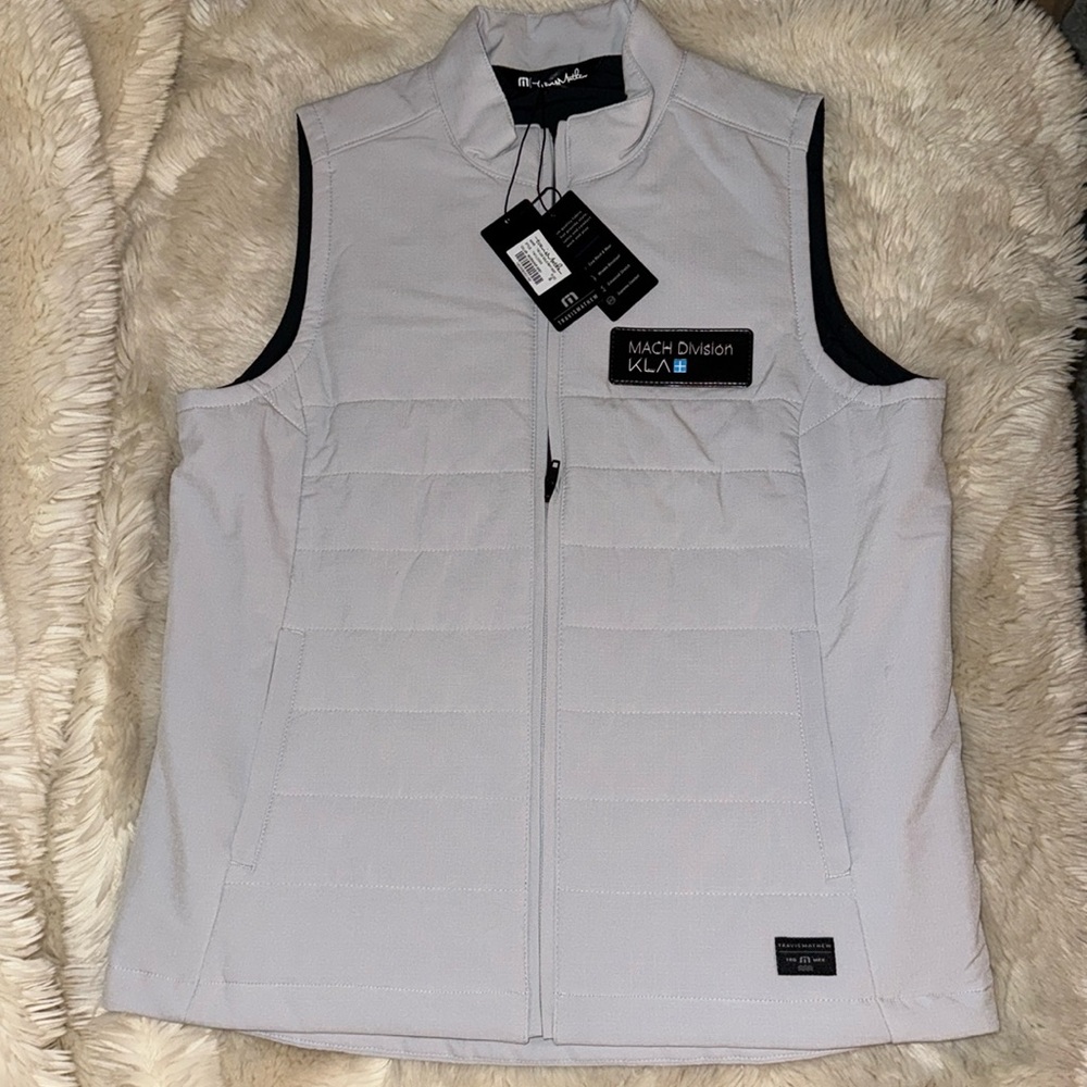 ❤️4 for 20% off❤️ Grey Travis Mathew Cold Bay Vest❄️